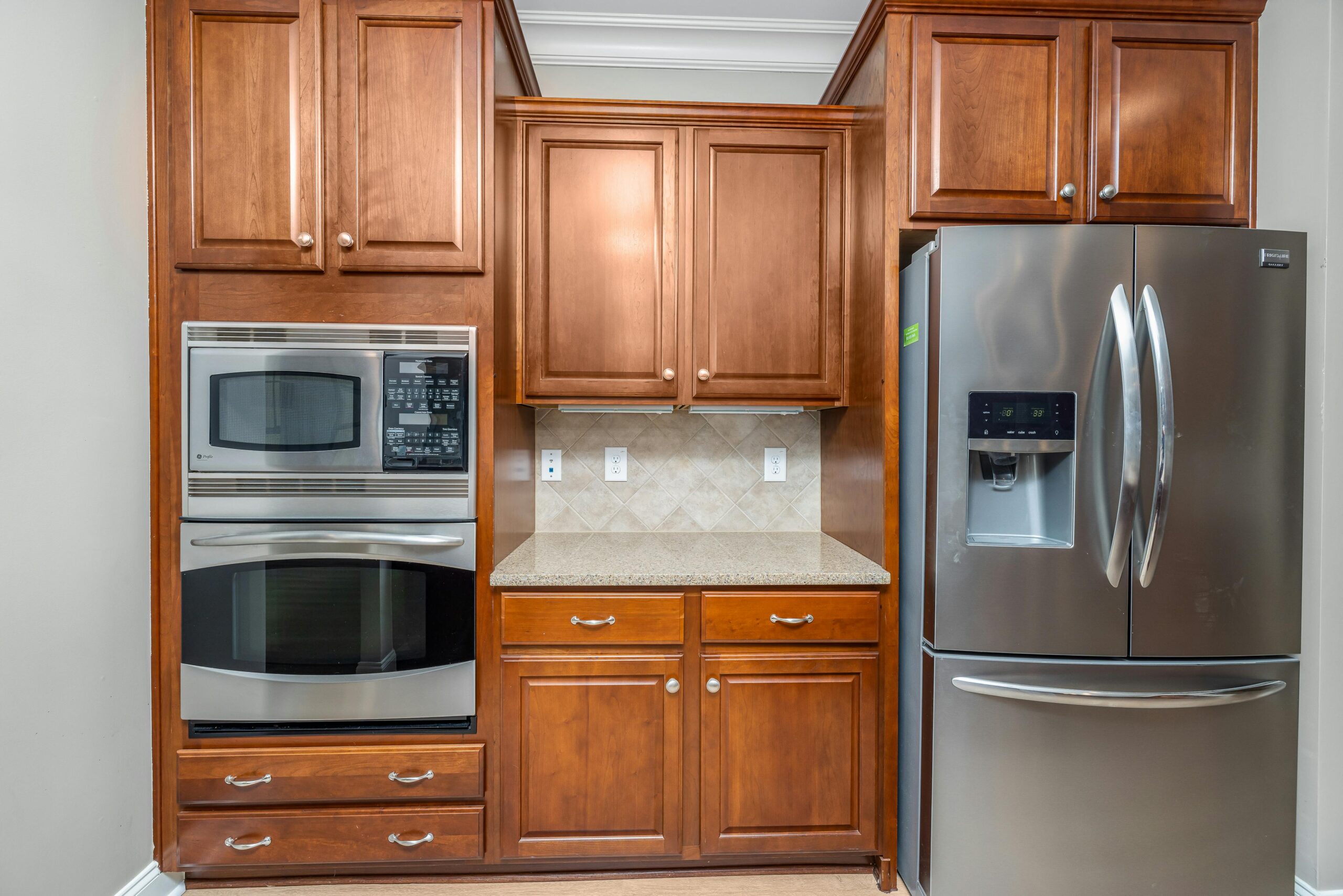 The Real Benefits of Custom Cabinets for Your Home